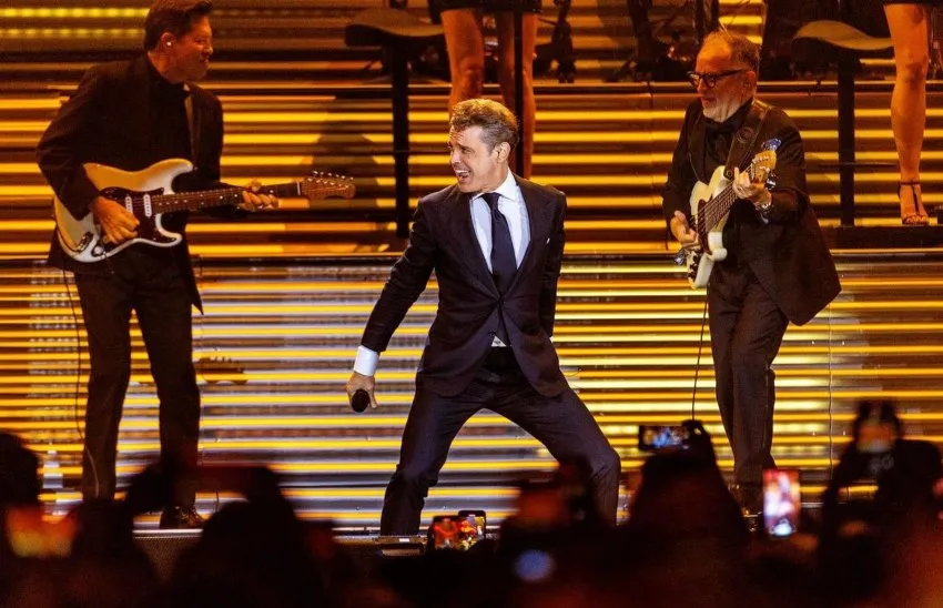 Luismi en su gira de conciertos