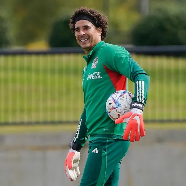 Ochoa entrenando con México