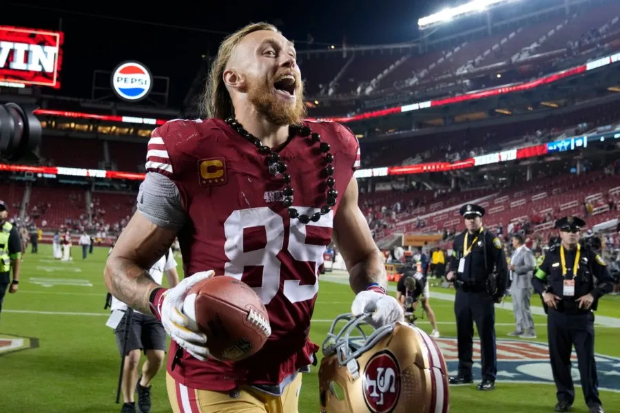 AP George Kittle fue sancionado por la NFL
