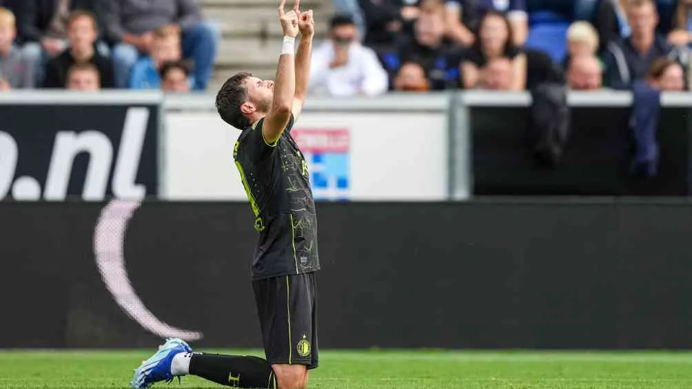 Santiago tras marcar ante el Zwolle