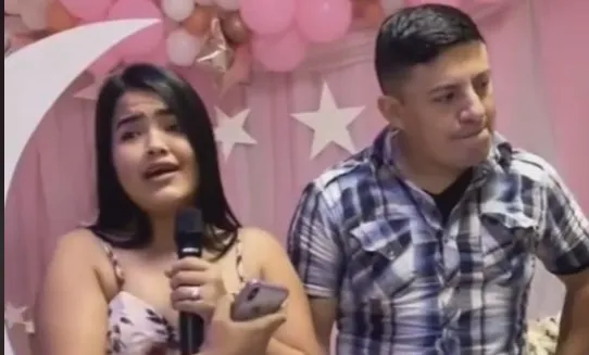 CAPTURA DE PANTALLA La mujer exhibió a su novio