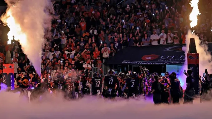 El equipo honró su herencia latina