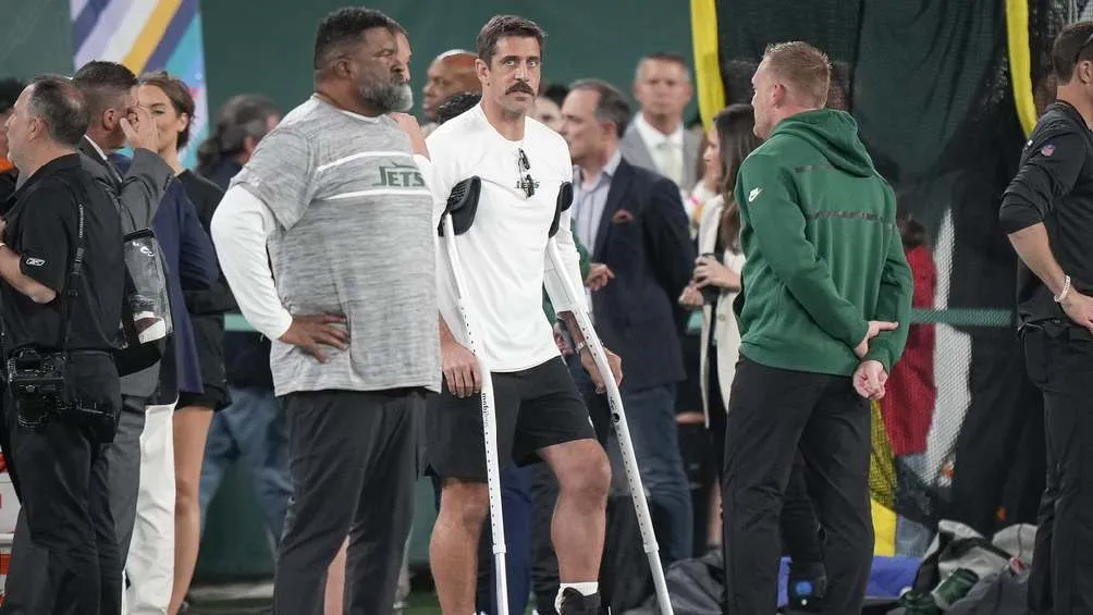 AP Jets no aseguró al QB