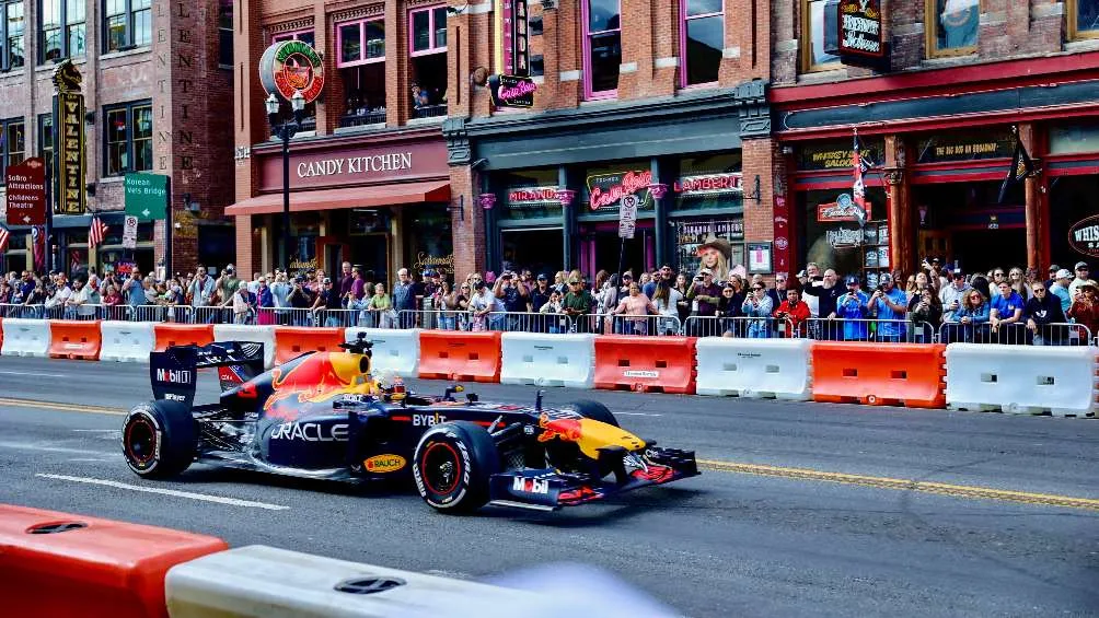 TWITTER @redbullracing El australiano volvió a subirse a un RB