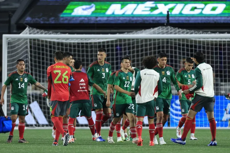 México venció 2-0 a Ghana
