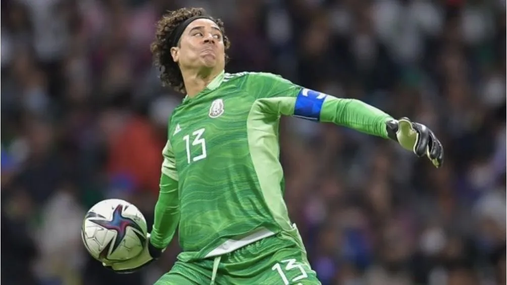 Memo en un partido con el Tri