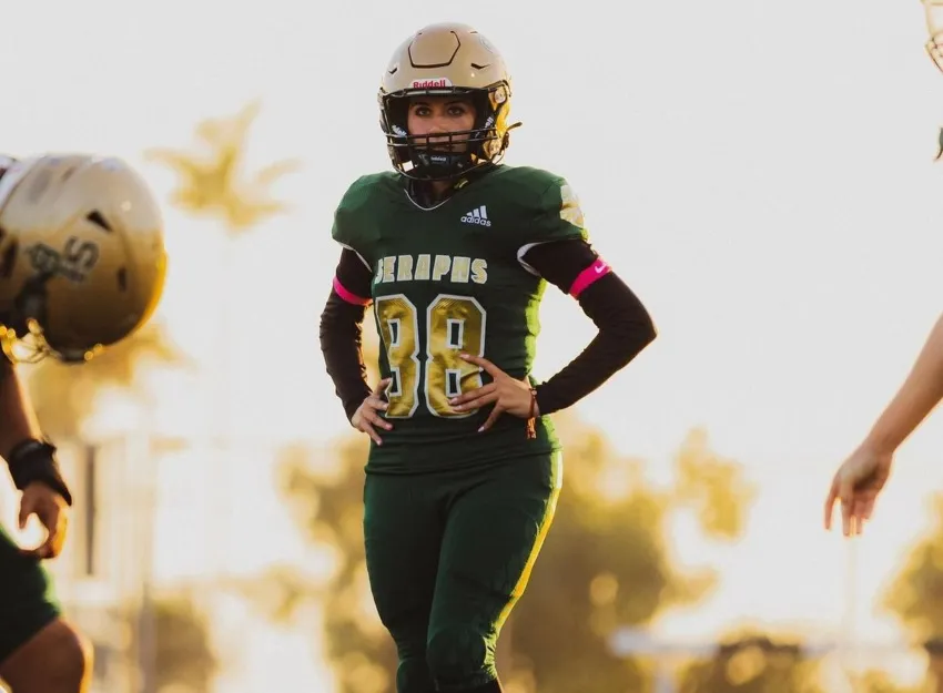 INSTAGRAM: @leilani_armenta Leilani en sus comienzos como pateadora