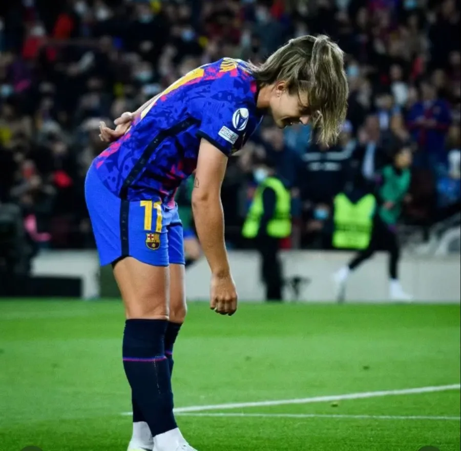 Alexia festejando un gol