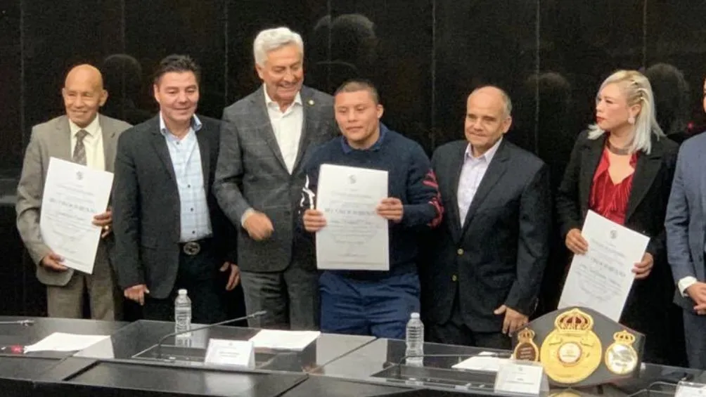 Se entregó el primer reconocimiento a las leyendas del boxeo