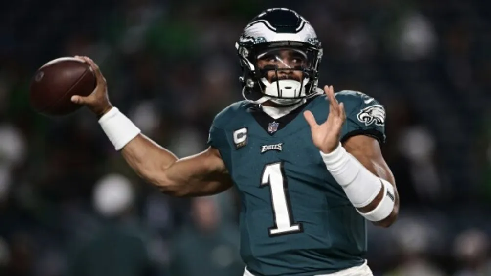 Hurts con los Eagles