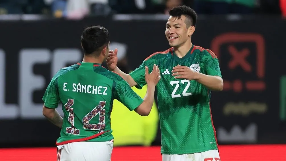 Chucky celebrando el primer gol de México
