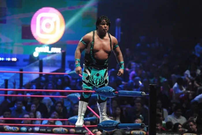 Stuka Jr durante una función de lucha libre