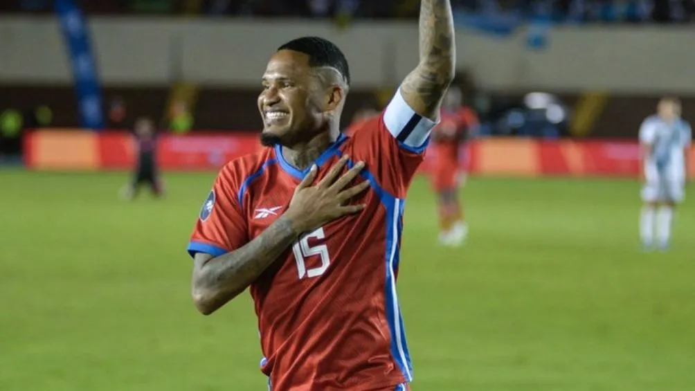 Panamá celebrando un gol ante Guatemala