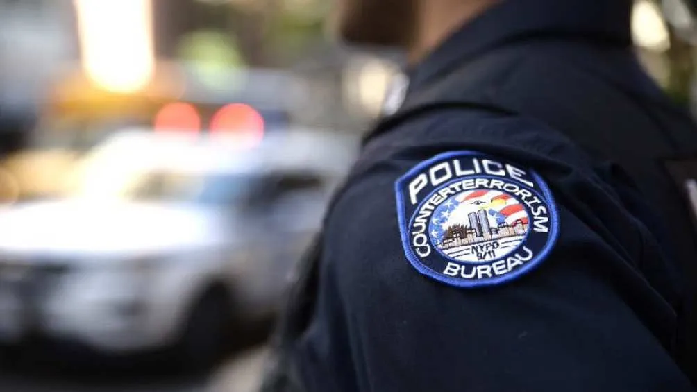 TWITTER @UHN_Plus El oficial rompió en llanto