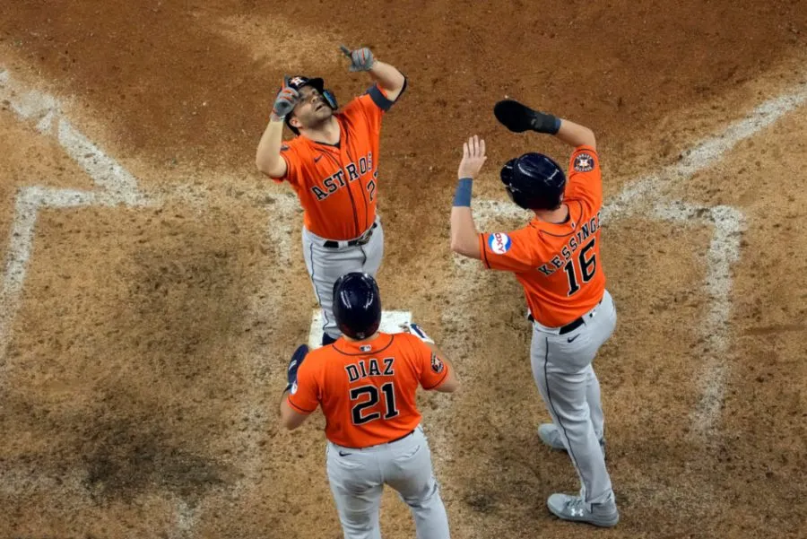 José Altuve pegó el HR de la victoria
