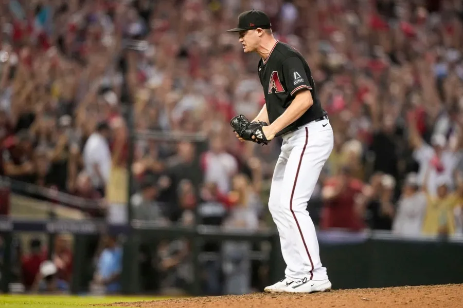D-Backs empató la serie 2-2 ante Phillies