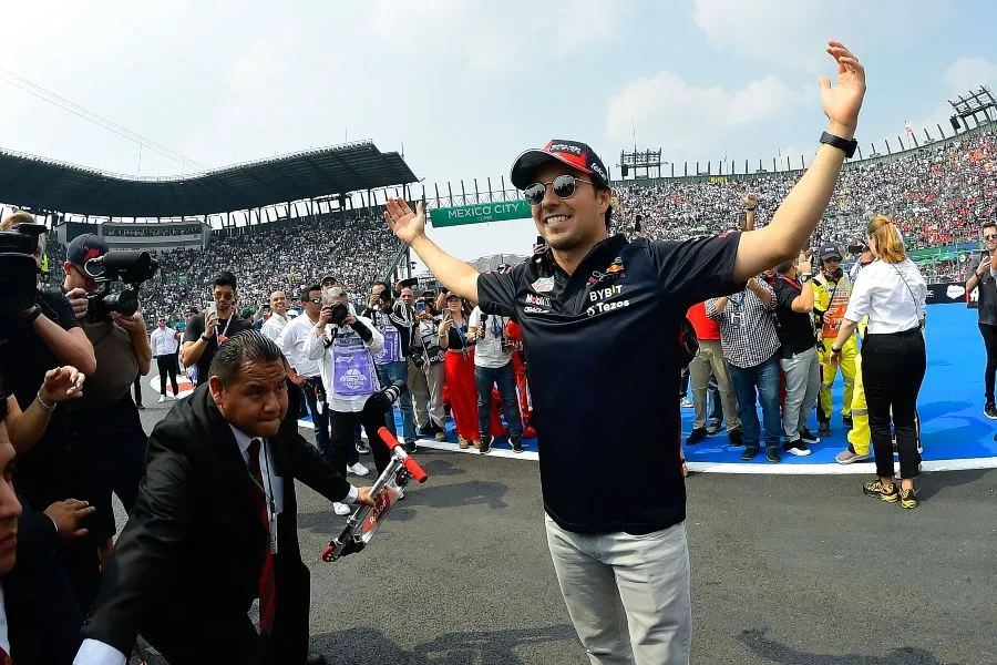 Checo en el Autódromo Hermanos Rodríguez