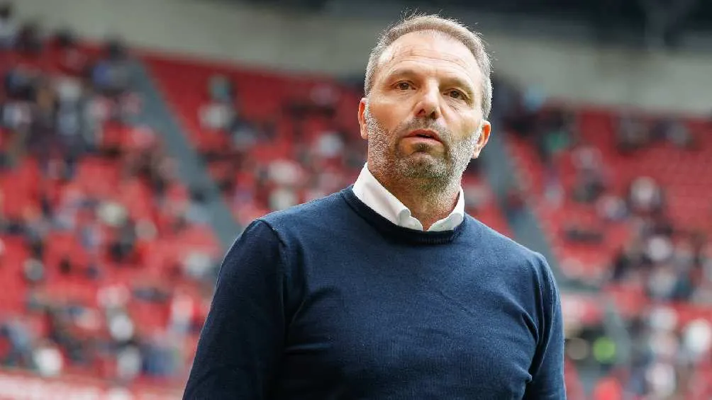 El entrenador fue destituido