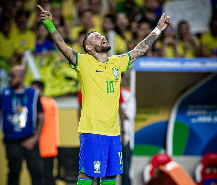 INSTAGRAM Neymar ha asistido a algunos eventos de automóviles