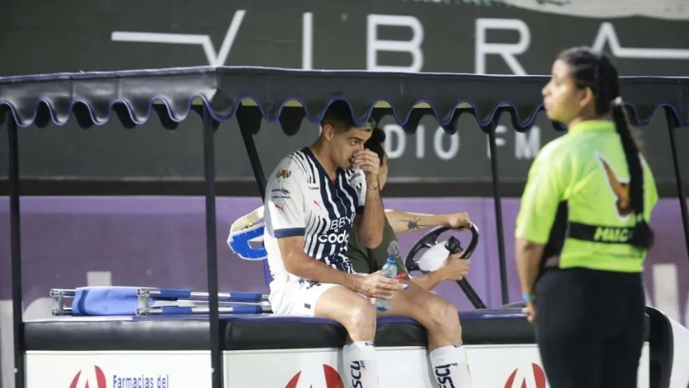 Berterame saliendo del campo en el carrito