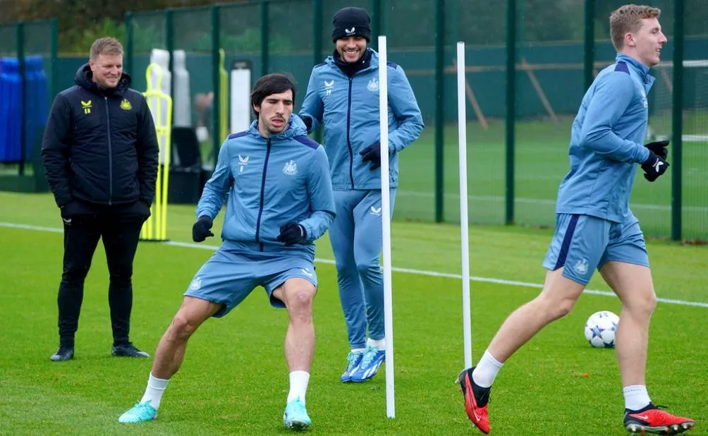 Sandro Tonali se mantiene entrenando