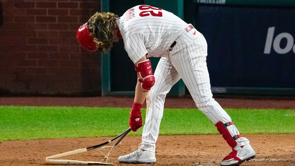 Bohm tras romper su bat