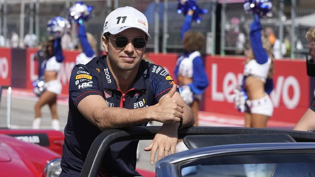 Checo pidió respeto para sus rivales y su asesor