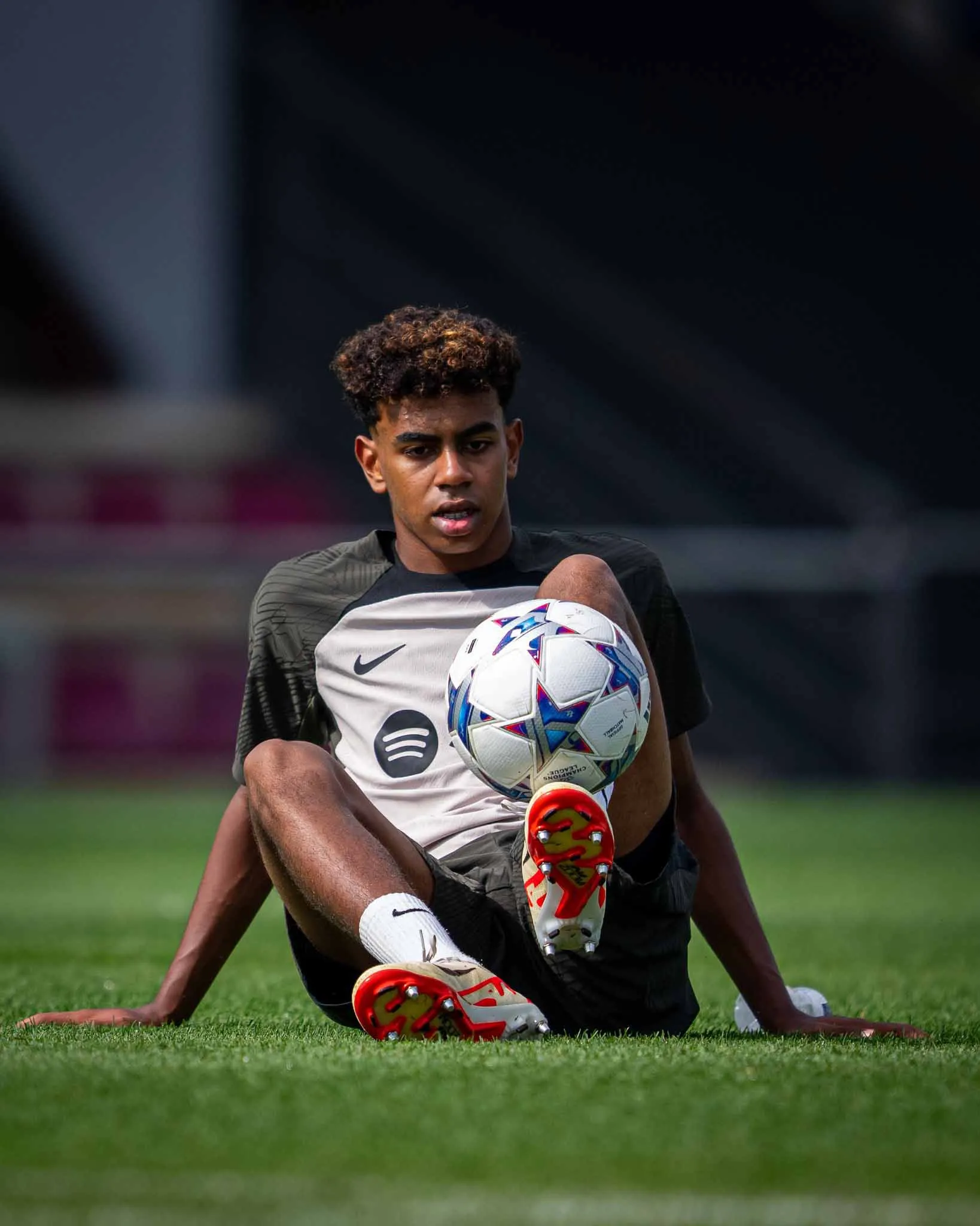 Lamine Yamal tiene apenas 16 años