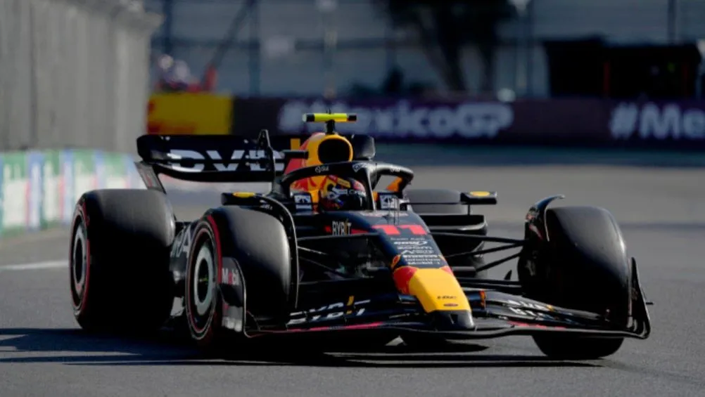 AP Checo Pérez durante la clasificación