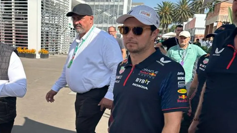 Checo Pérez tuvo que abandonar el GP de México