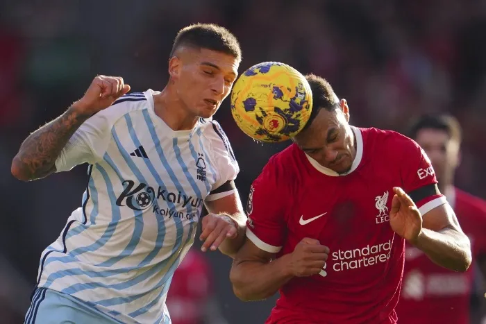 AP Liverpool enfrentando al Nottingham