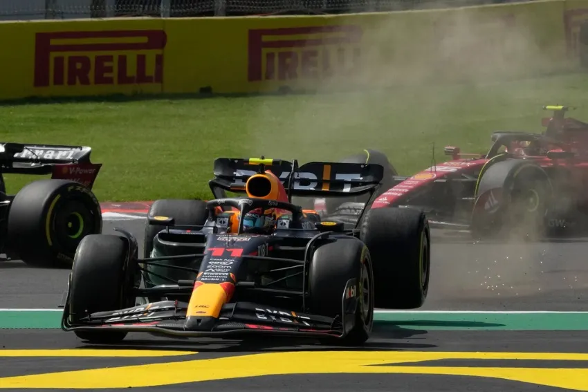 Checo abandonó los emparrillados