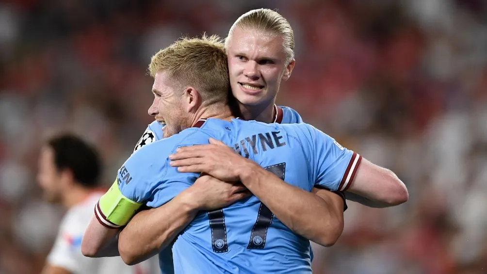 Haaland con De Bruyne