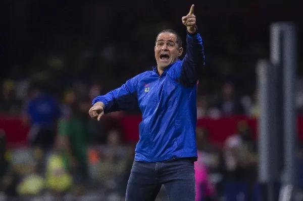 MEXSPORT Jardine dando instrucciones