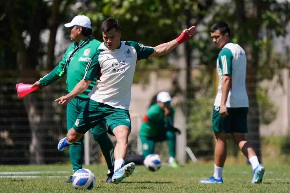 La práctica tricolor previo al compromiso frente a Brasil