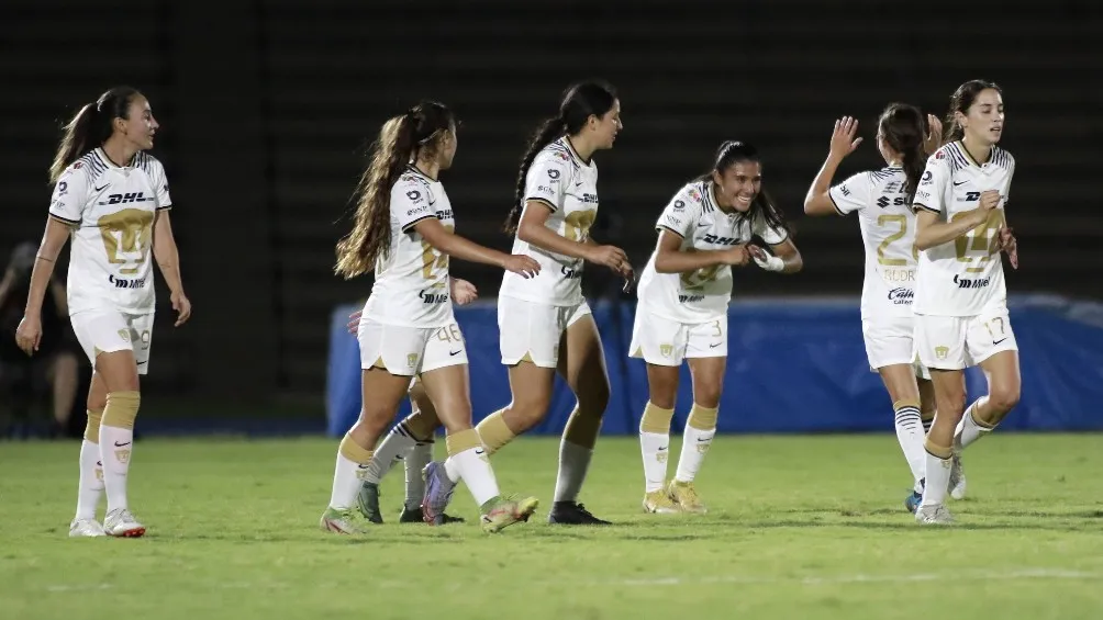 Pumas Femenil durante un partido