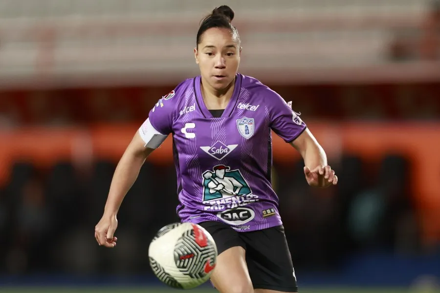 Charlyn Corral, delantera mexicana del Pachuca