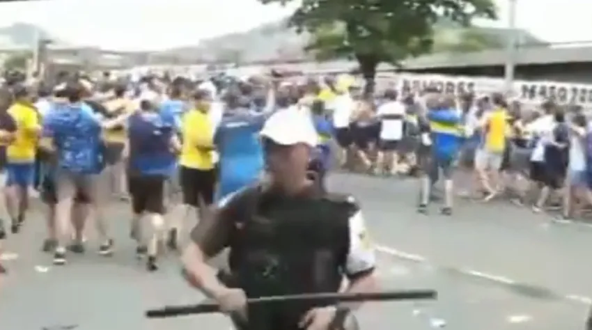 CAPTURA DE PANTALLA: TWITTER En las afueras del estadio