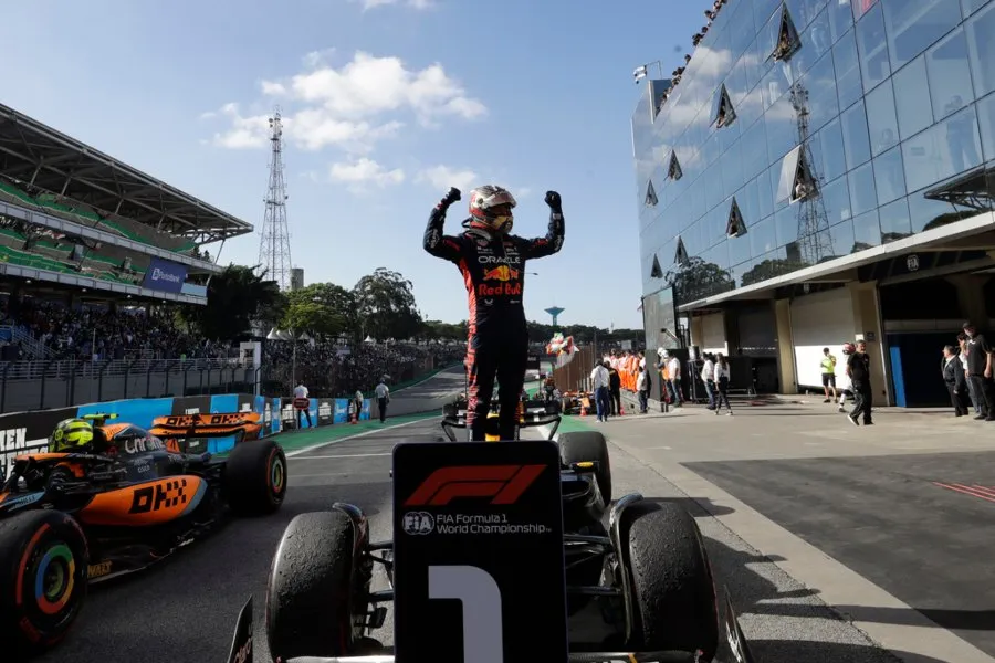 Max tras ganar el GP de Brasil