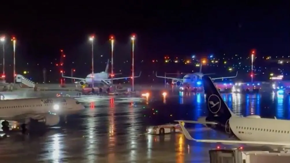 FOTO TOMADA DEL VIDEO Las cosas dentro del Aeropuerto