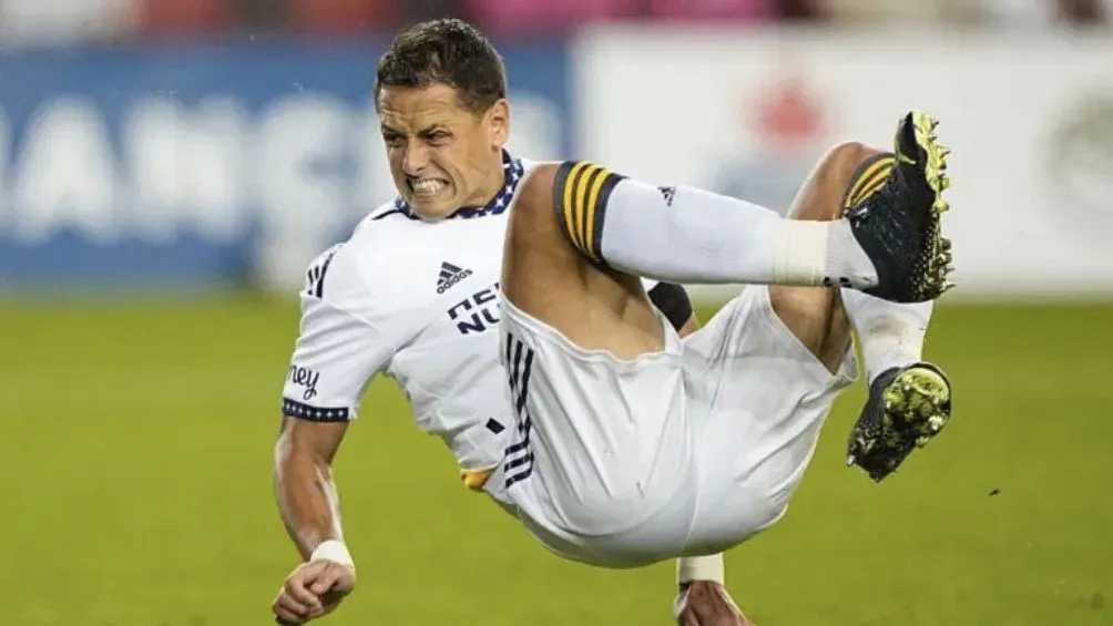 Chicharito se lesionó y se perdió toda la temporada