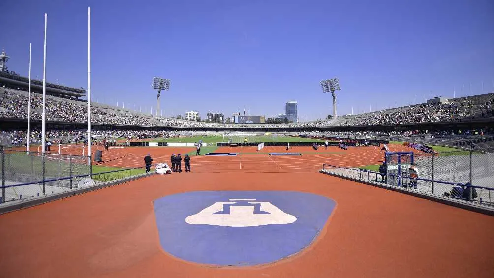 Pumas recolectó víveres en CU