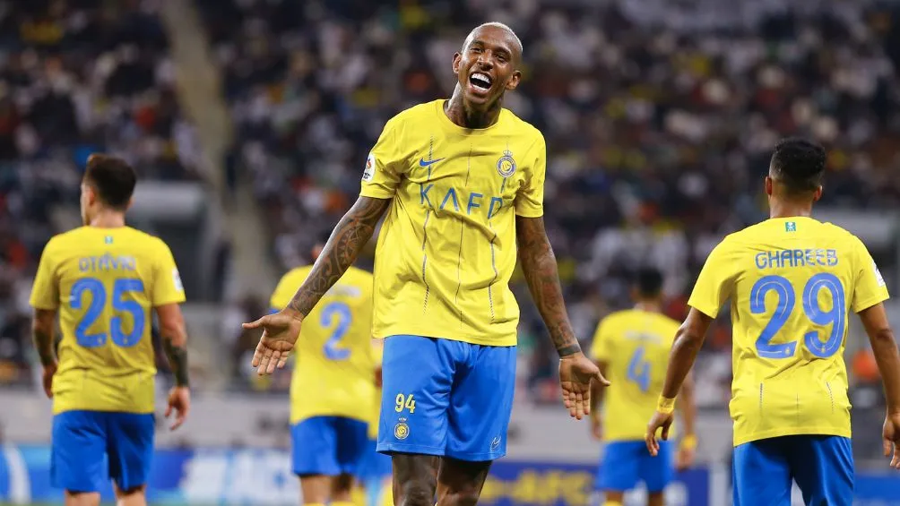 Anderson Talisca celebrando uno de sus goles