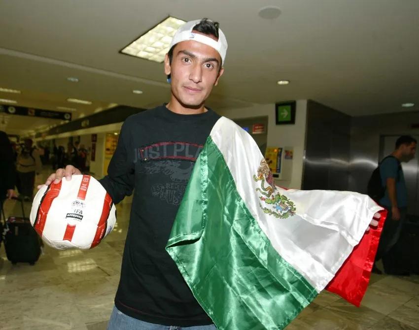 ARCHIVO RÉCORD RÉCORD cubrió la salida de Rivera con rumbo a Eslovaquia