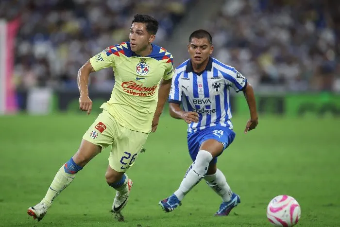 César Bustos también ya vio minutos en primera división