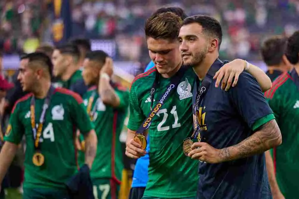 Reyes y Luis Chávez en la Copa Oro