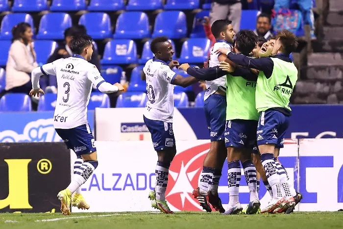 Puebla festeja el triunfo ante Xolos
