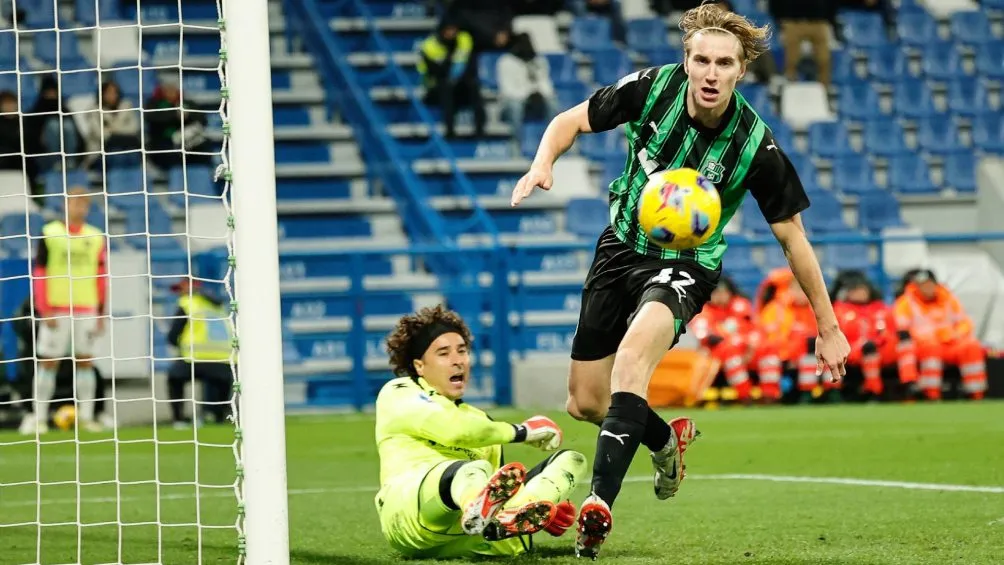 Kristian Thorstvedt anotó doblete para el Sassuolo