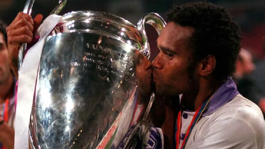 Karembeu quiere ver a Santi en el Real Madrid