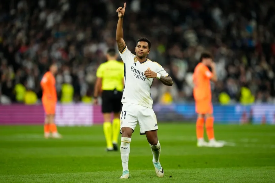 AP Rodrygo metió dos goles y dos asistencias